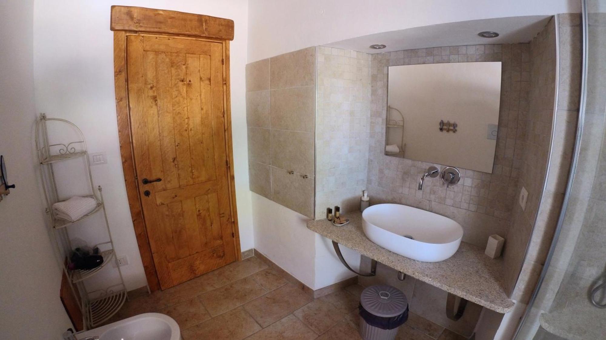 Monti Russu Natural Guest House Алиенту Екстериор снимка