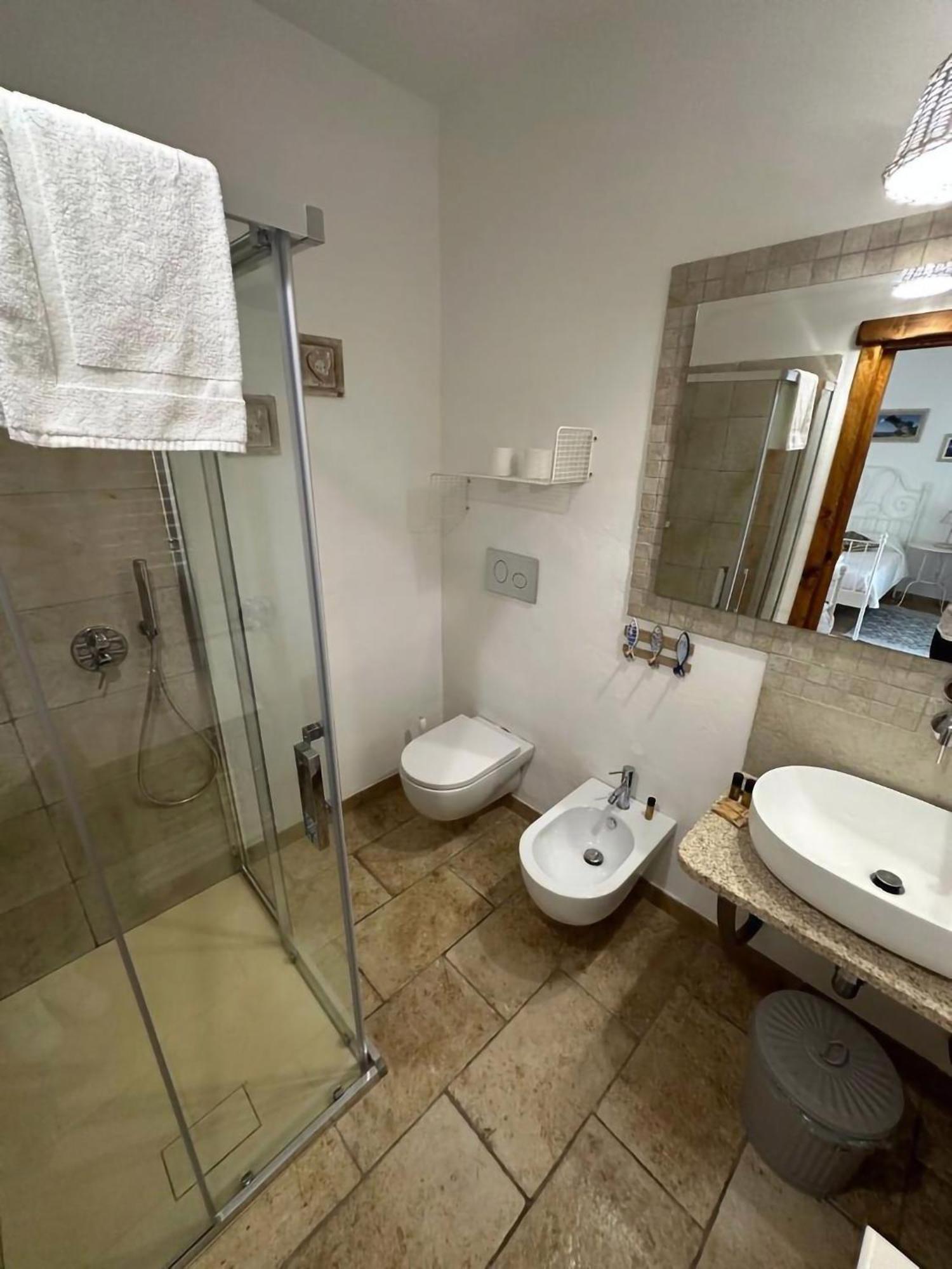 Monti Russu Natural Guest House Алиенту Екстериор снимка